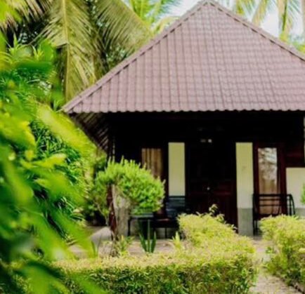 Lagoon Cabana